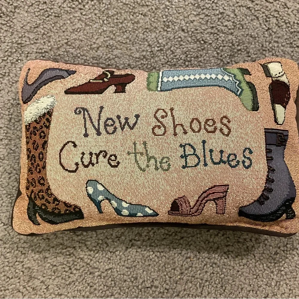 NEW Vintage ‘New Shoes Cure The Blues’ Vintage Decorative Bed Chair Dress Pillow